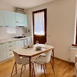 Accogliente Nel Centro Storico Di Belluno, Dietro Piazza Delle Erbe Apartament