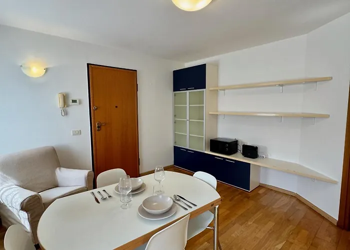 Accogliente Nel Centro Storico Di Belluno, Dietro Piazza Delle Erbe